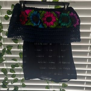 A cute Mexican-Style women’s blouse